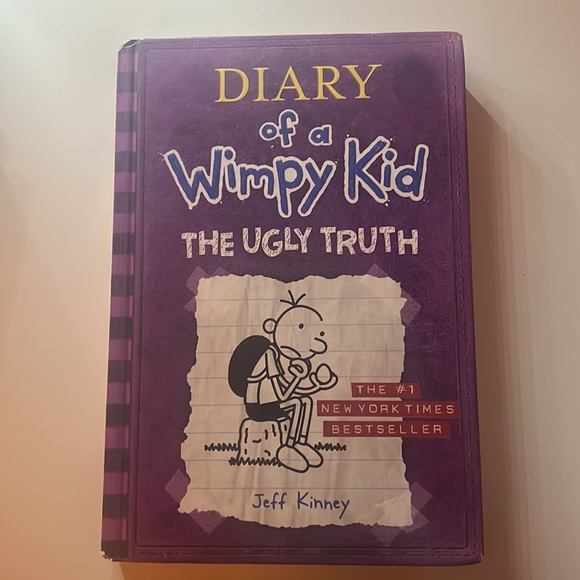 This includes Diary of a Wimpy Kid book 3,4,5,7,8,10,11,13 and the movie diary . - Picture 5 of 11